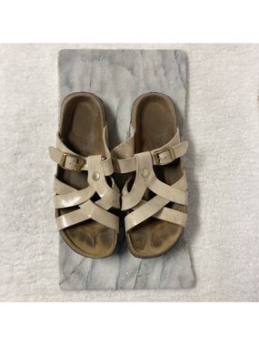 Betula by Birkenstock Licorice Sandals Size 9 Patent Leather Multi-Strap Cream